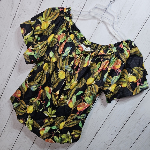 Hale Bob Women's Black Lemon Fruit Print Off Shoulder Silk Blend Shirt Size XS. - Picture 3 of 10